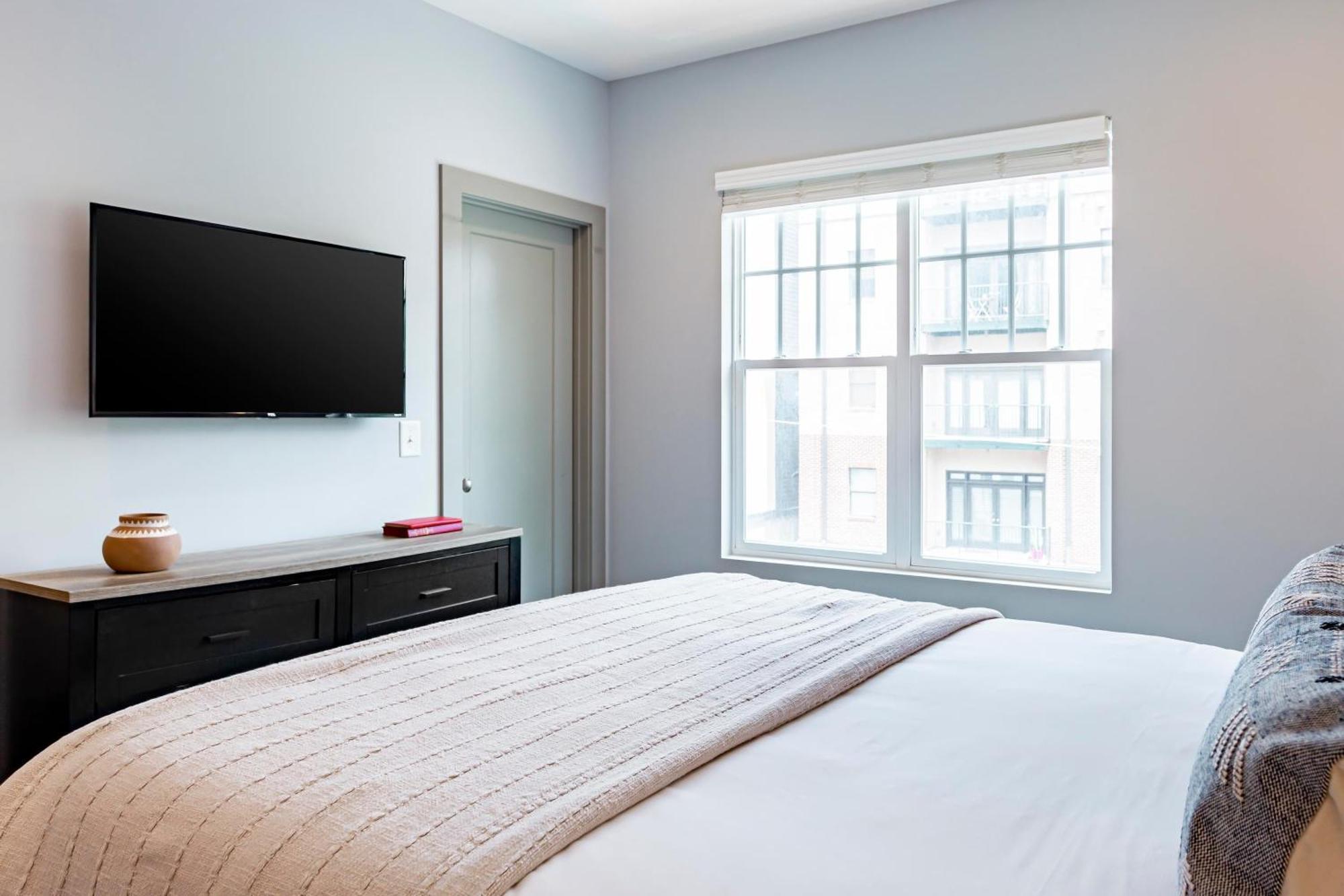 Waverly By Avantstay Nashville-Inspired Townhome W Luxury Kitchen Pool Table Ngoại thất bức ảnh