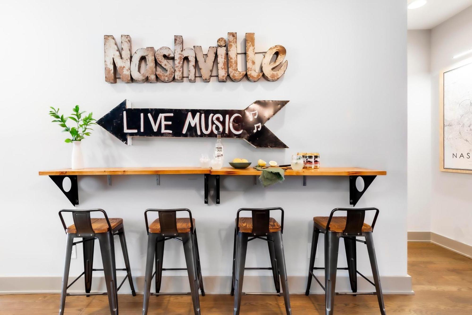 Waverly By Avantstay Nashville-Inspired Townhome W Luxury Kitchen Pool Table Ngoại thất bức ảnh