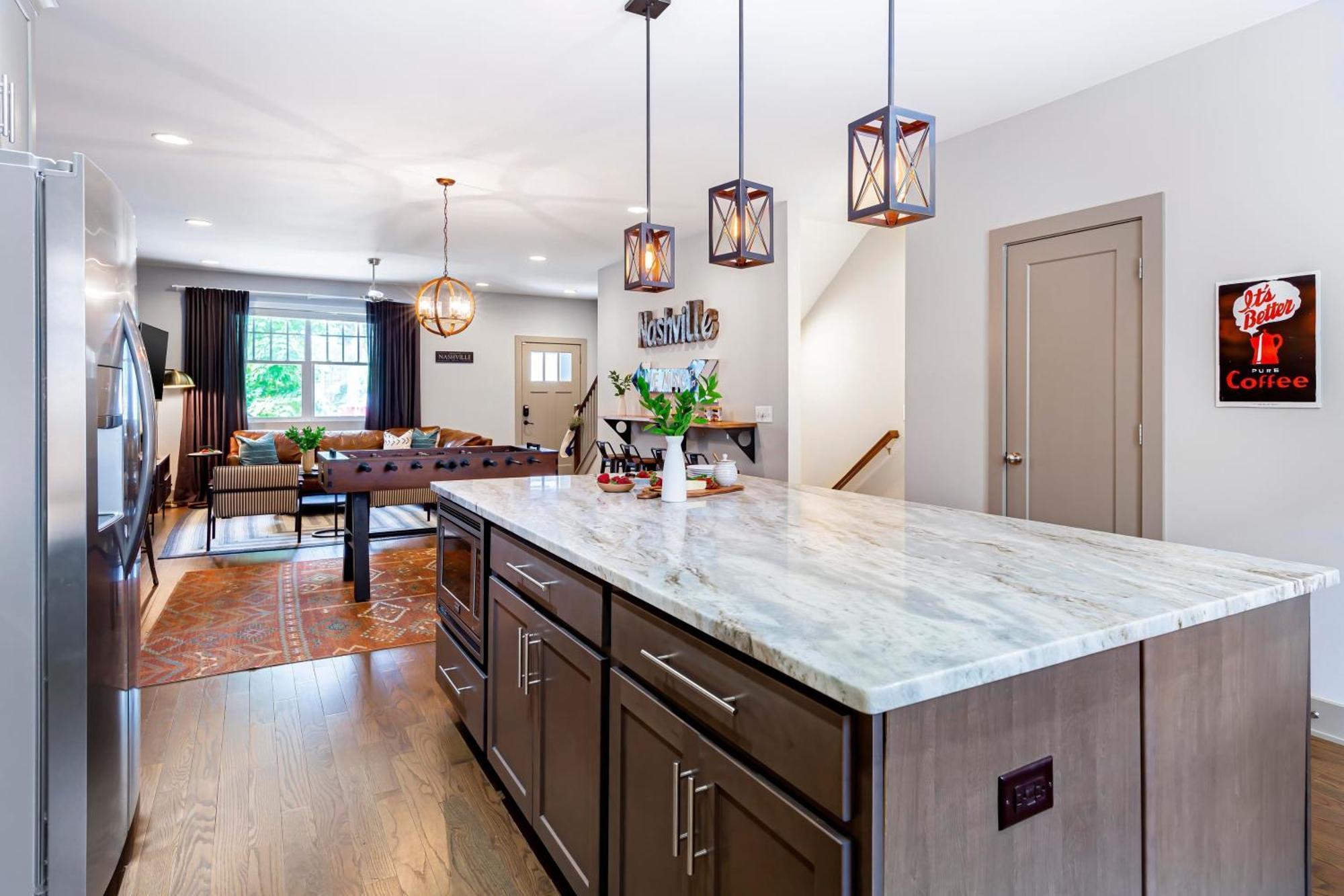 Waverly By Avantstay Nashville-Inspired Townhome W Luxury Kitchen Pool Table Ngoại thất bức ảnh
