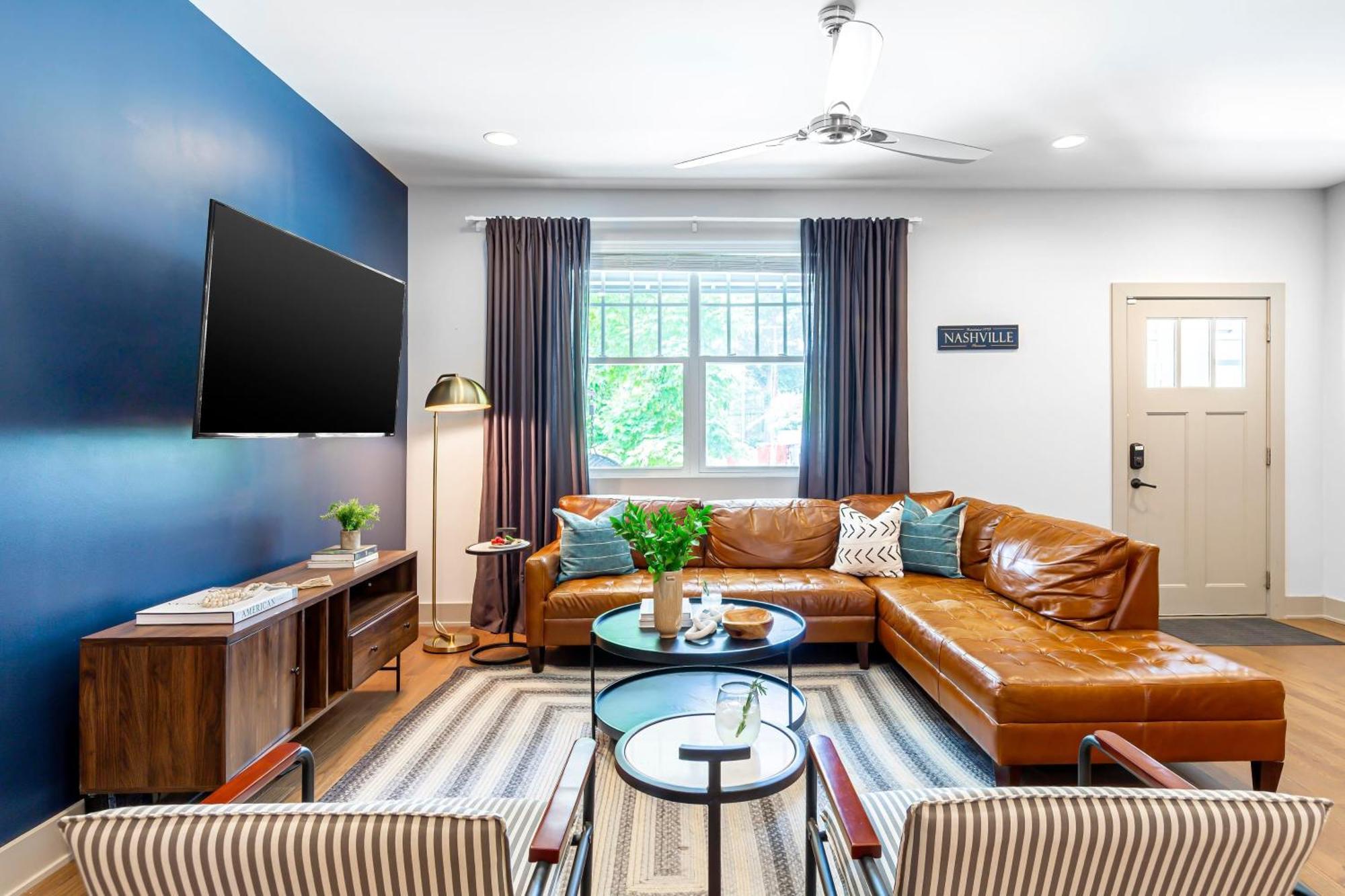 Waverly By Avantstay Nashville-Inspired Townhome W Luxury Kitchen Pool Table Ngoại thất bức ảnh